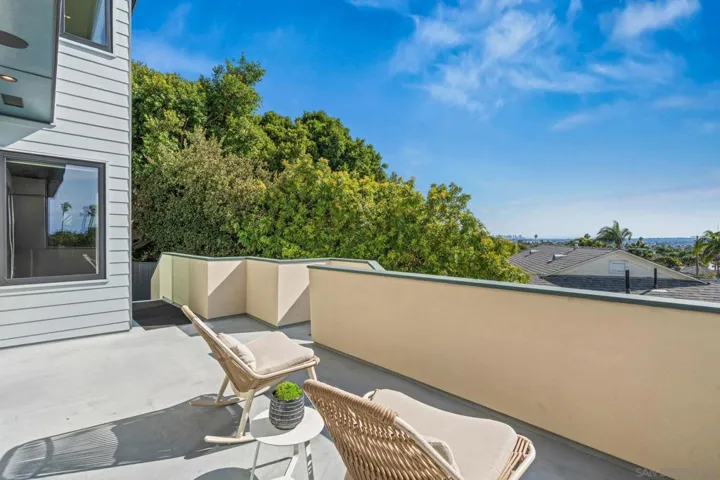 1505 Loring St, San Diego, California 92109