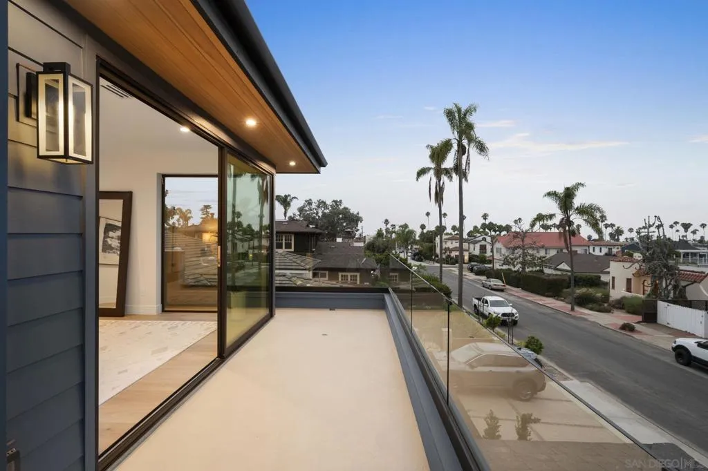 541 Gravilla St, La Jolla, California 92037 home-pic-2