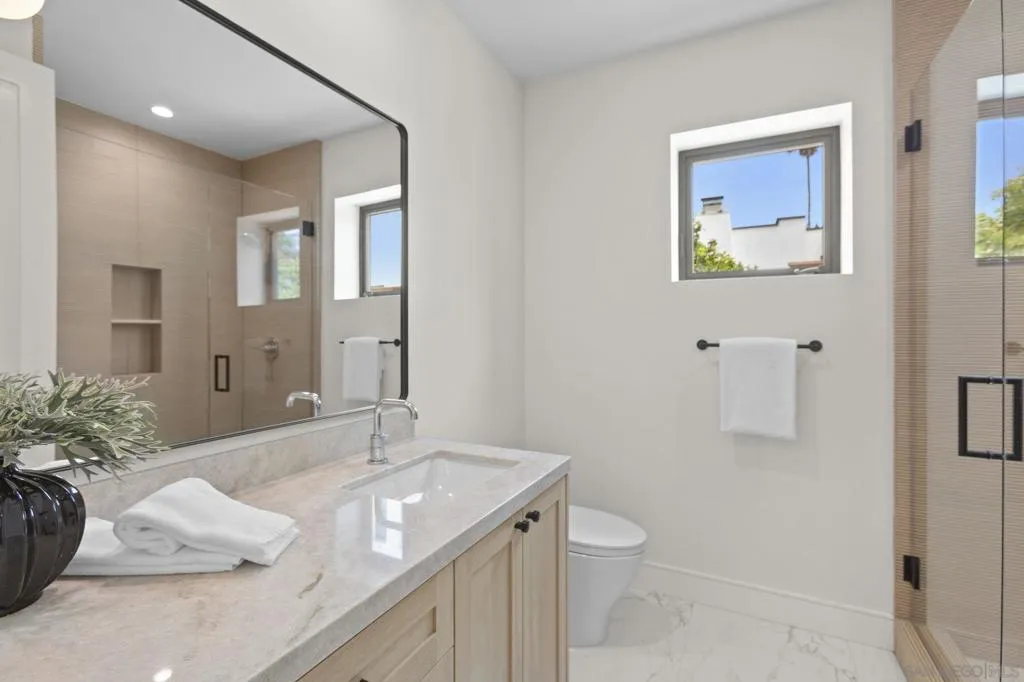 541 Gravilla St, La Jolla, California 92037 home-pic-27