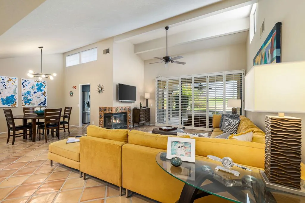 67985 Seven Oaks Drive, Cathedral City, California 92234 home-pic-3