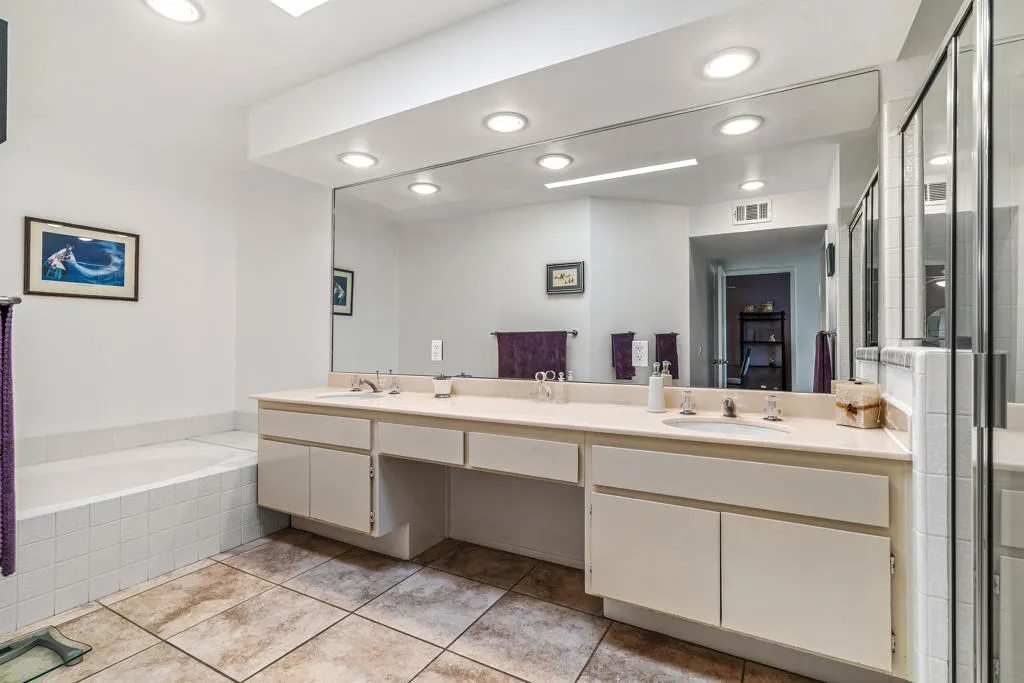 6724 Greenwood Circle, Palm Springs, California 92264 home-pic-18