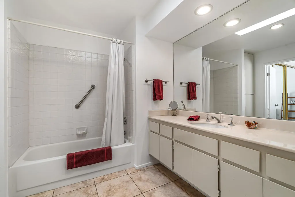 6724 Greenwood Circle, Palm Springs, California 92264 home-pic-22
