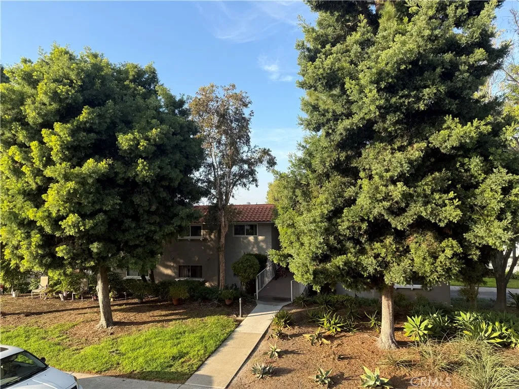 2290 Via Puerta N A, Laguna Woods, California 92637 home-pic-14