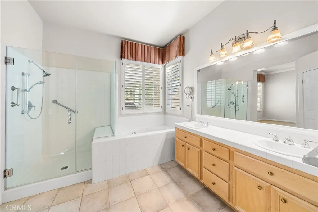 21564 Marana, Mission Viejo, California 92692 home-pic-31