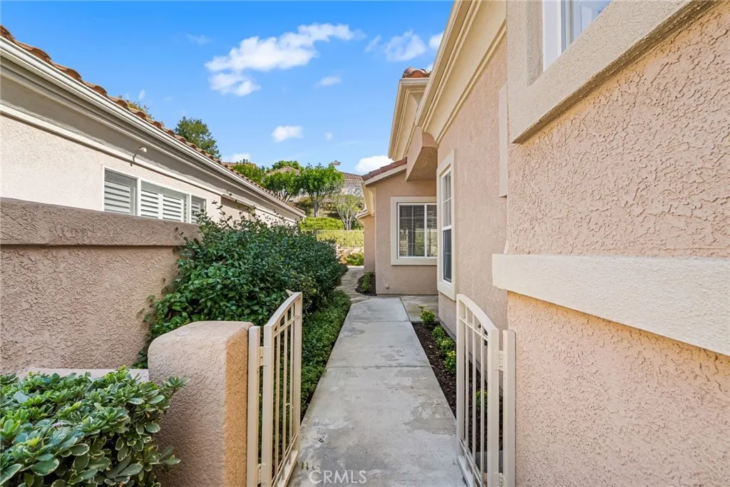 21564 Marana, Mission Viejo, California 92692 home-pic-3