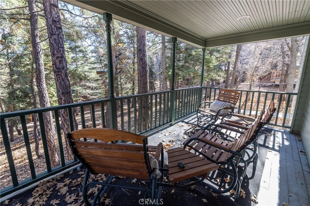 1660 Cascade, Big Bear City, California 92314 home-pic-38