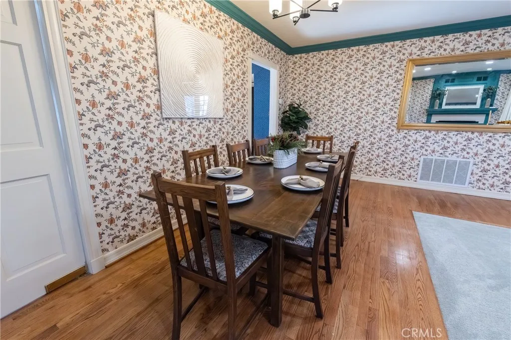 1660 Cascade, Big Bear City, California 92314 home-pic-22