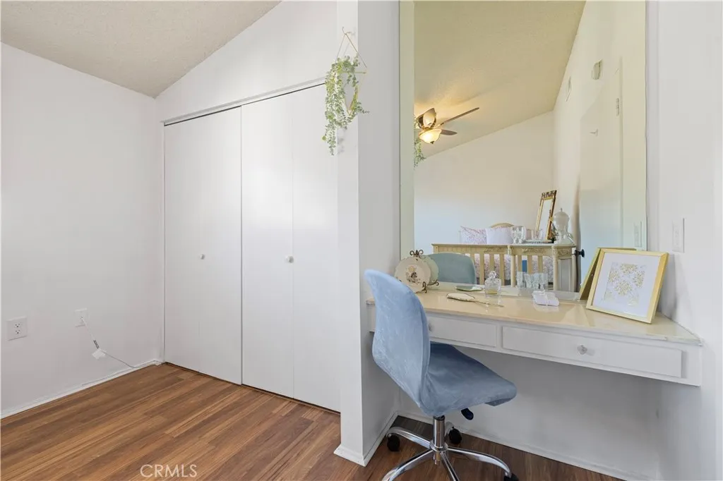 19116 Avenue Of The Oaks home-pic-16