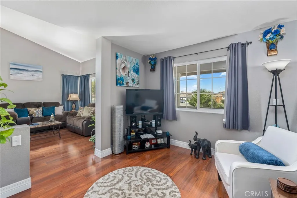 15493 Amber Pointe, Victorville, California 92394 home-pic-11