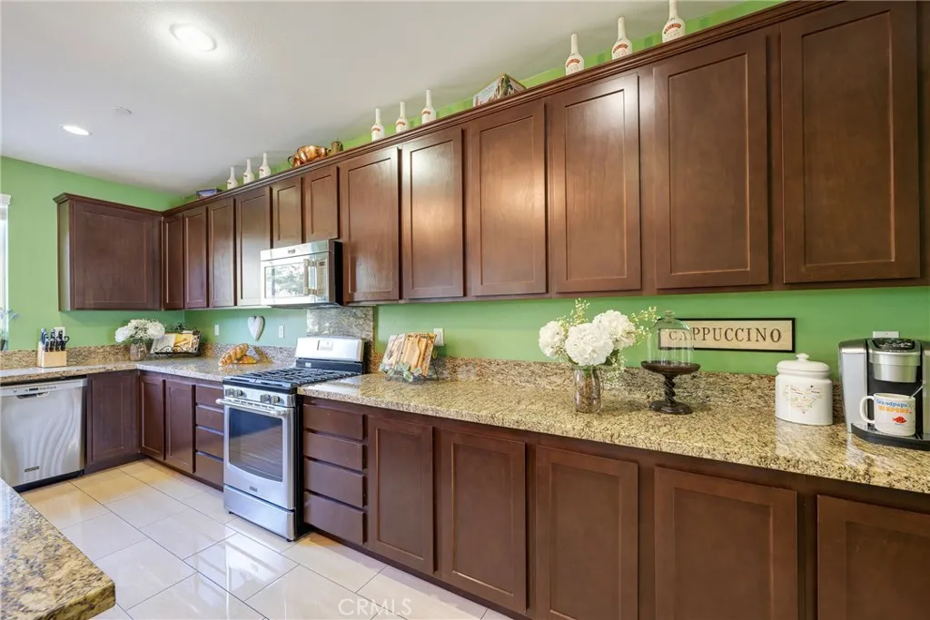 11781 Forsythia, Jurupa Valley, California 91752 home-pic-28