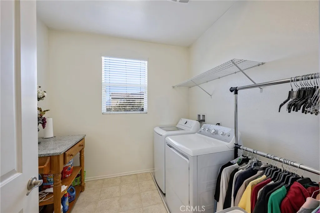 11781 Forsythia, Jurupa Valley, California 91752 home-pic-60