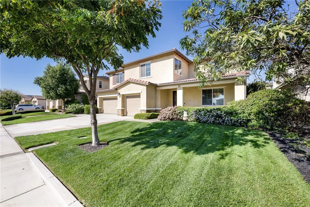 11781 Forsythia, Jurupa Valley, California 91752 home-pic-0