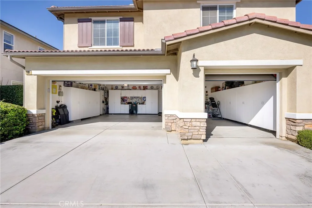 11781 Forsythia, Jurupa Valley, California 91752 home-pic-3