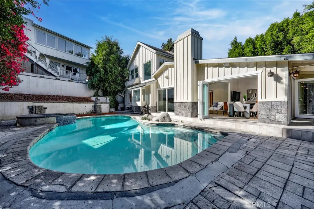 11771 Laurelwood, Studio City, California 91604 home-pic-9