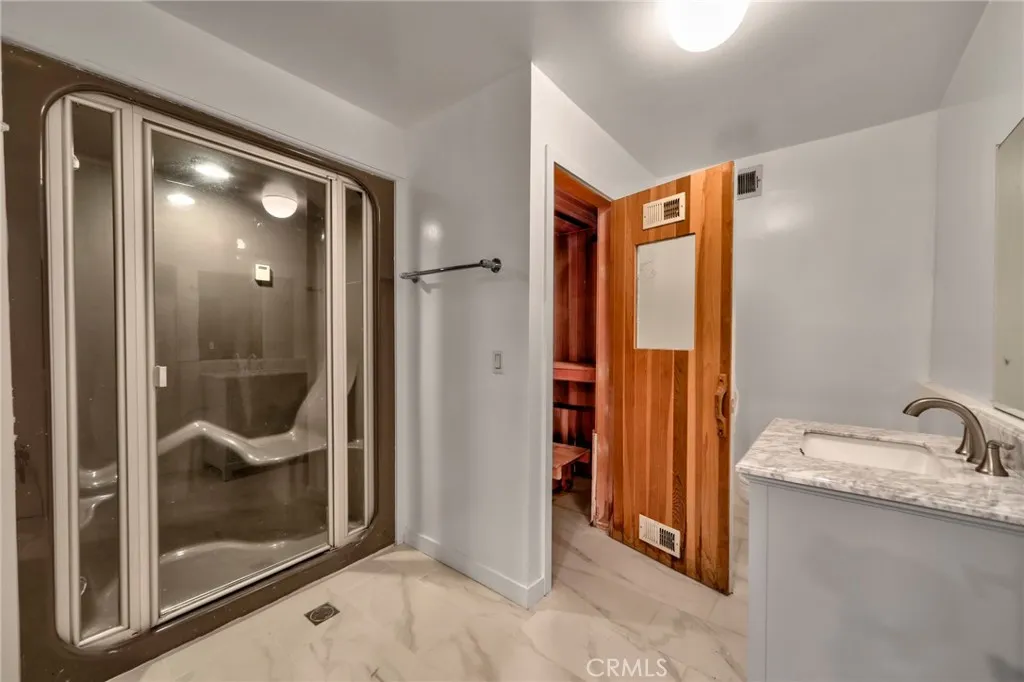11771 Laurelwood, Studio City, California 91604 home-pic-40