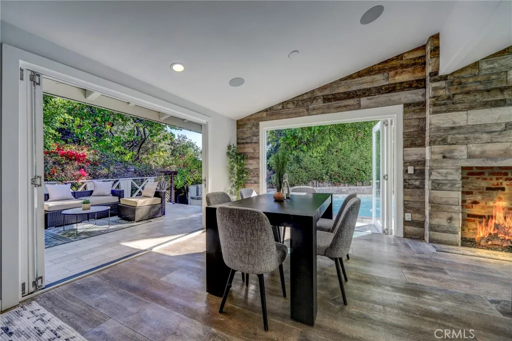 11771 Laurelwood, Studio City, California 91604 home-pic-3