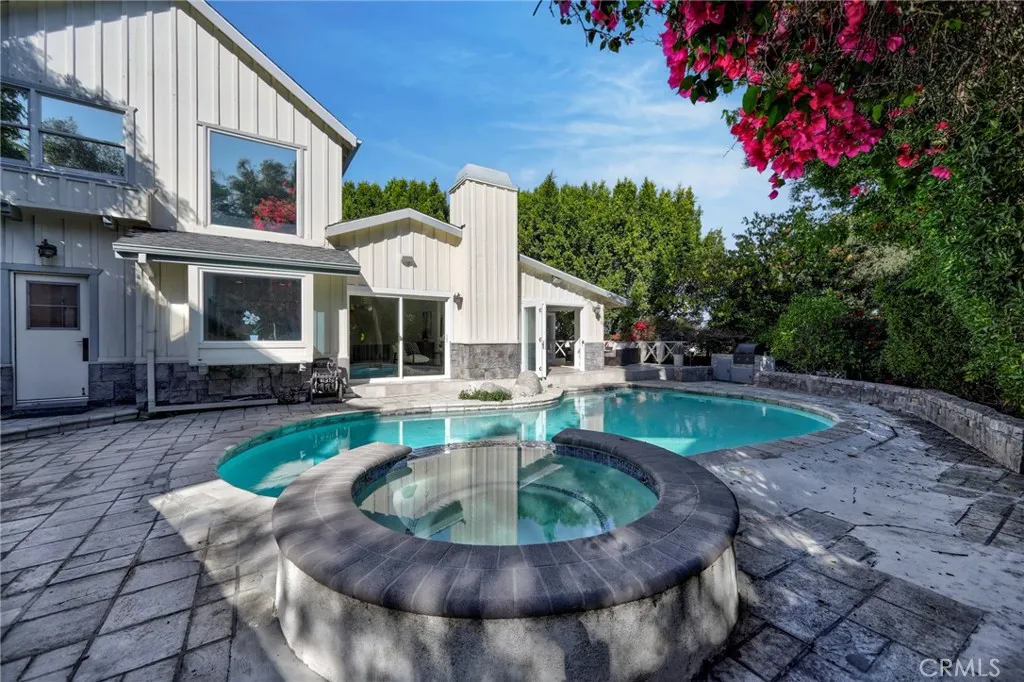 11771 Laurelwood, Studio City, California 91604 home-pic-0