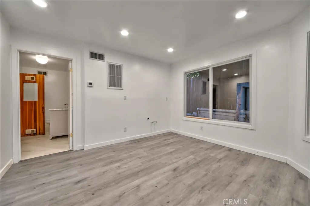 11771 Laurelwood, Studio City, California 91604 home-pic-39