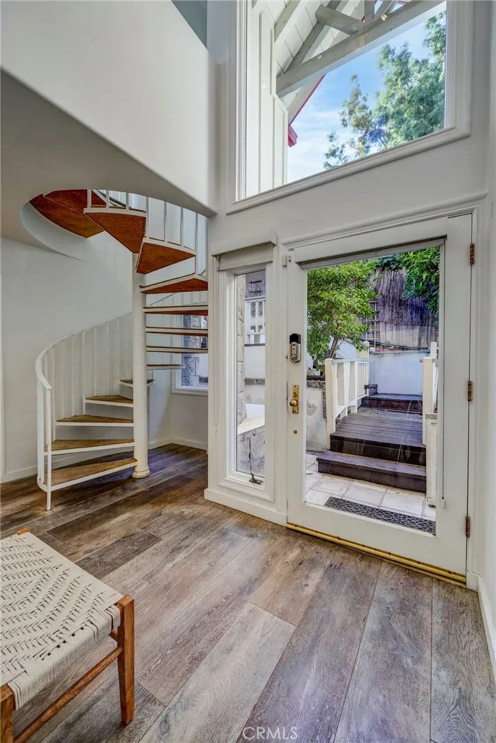 11771 Laurelwood, Studio City, California 91604 home-pic-23