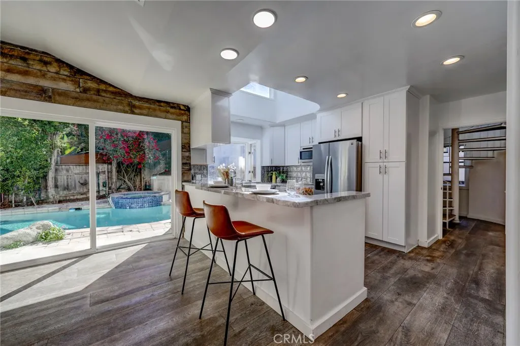 11771 Laurelwood, Studio City, California 91604 home-pic-7
