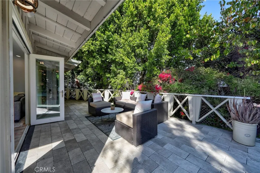 11771 Laurelwood, Studio City, California 91604 home-pic-8