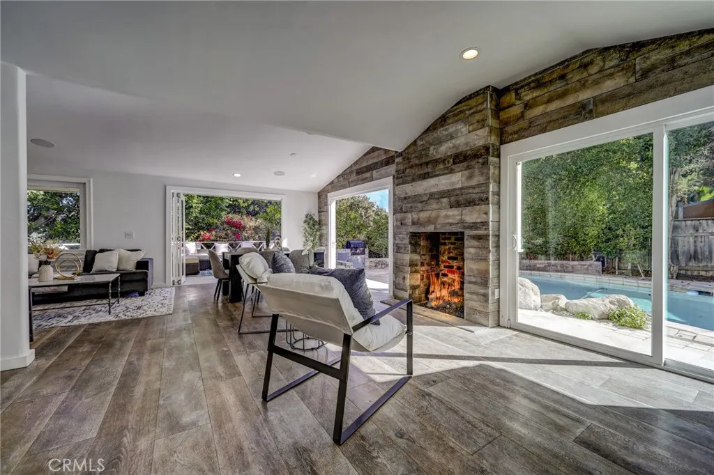11771 Laurelwood, Studio City, California 91604 home-pic-5