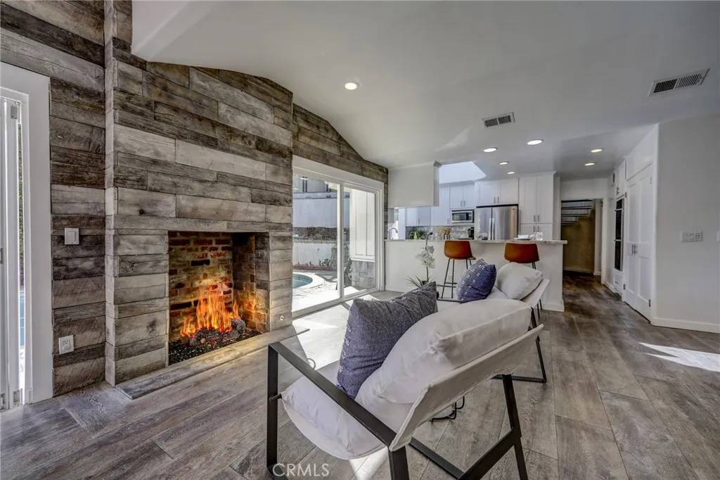 11771 Laurelwood, Studio City, California 91604 home-pic-6