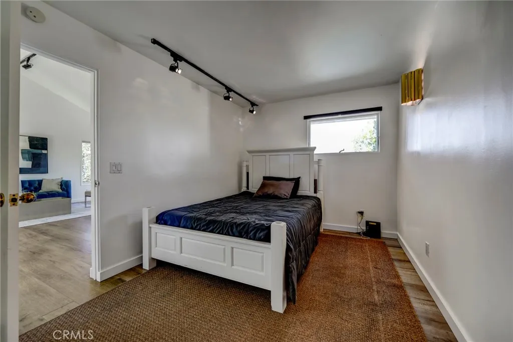 11771 Laurelwood, Studio City, California 91604 home-pic-33