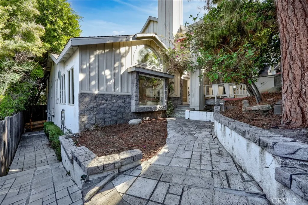 11771 Laurelwood, Studio City, California 91604 home-pic-36