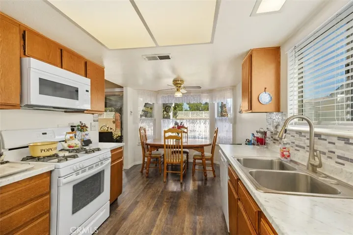 2498 Rose, Hemet, California 92545