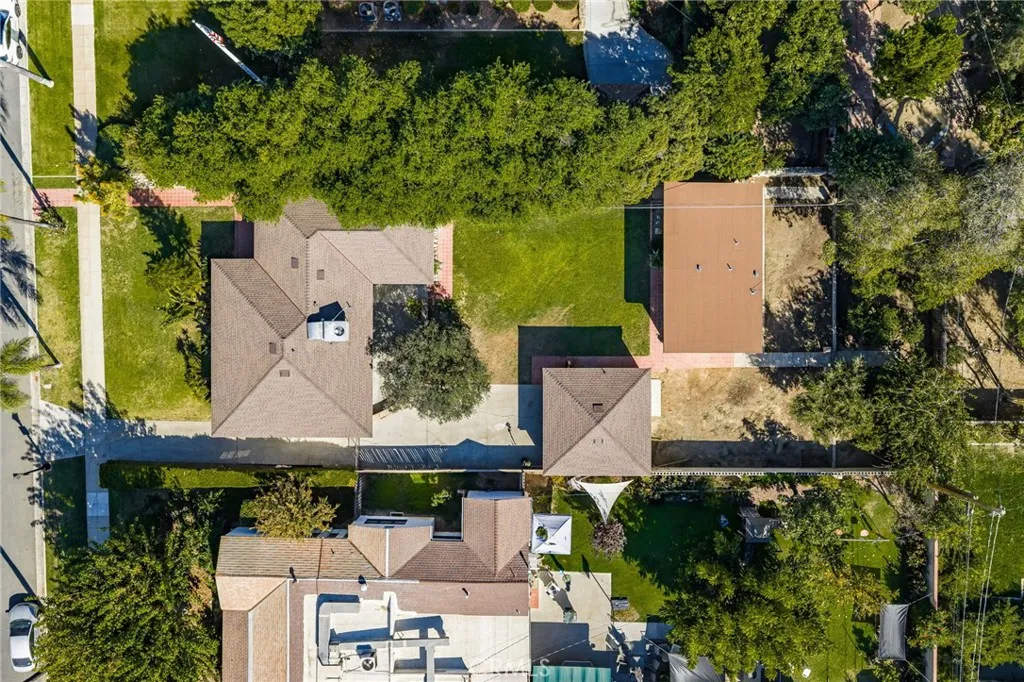 3024 Pine, Riverside, California 92501 home-pic-40