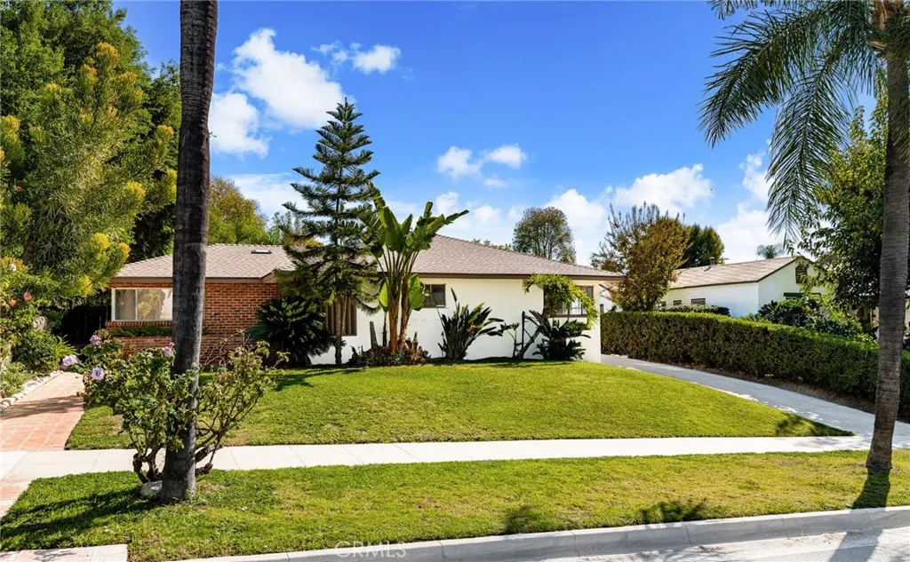 3024 Pine, Riverside, California 92501 home-pic-3