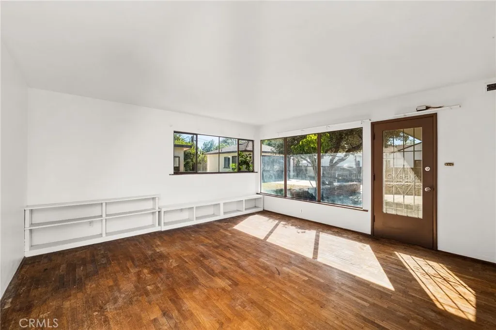 3024 Pine, Riverside, California 92501 home-pic-6