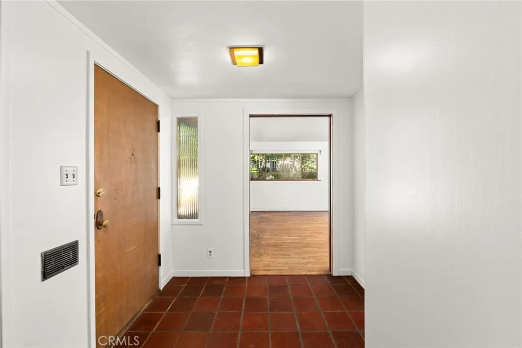 3024 Pine, Riverside, California 92501 home-pic-15