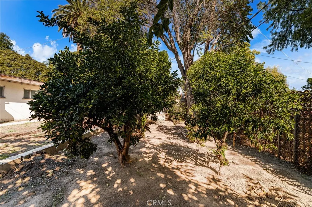 3024 Pine, Riverside, California 92501 home-pic-39