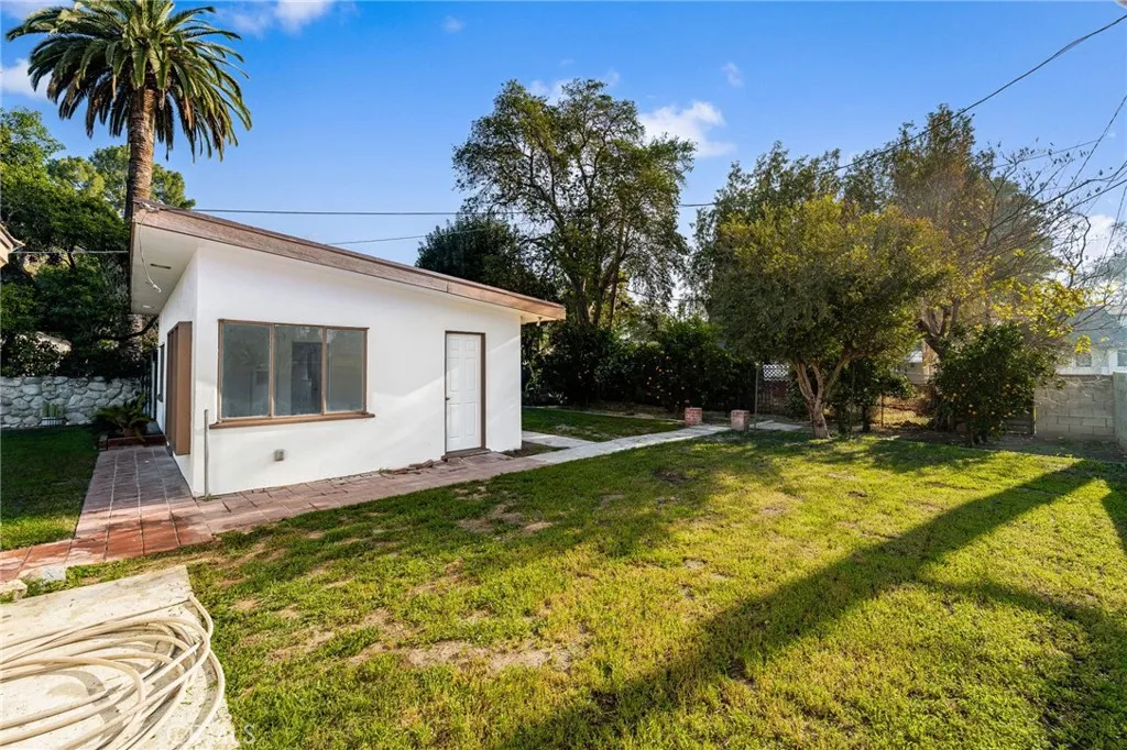 3024 Pine, Riverside, California 92501 home-pic-29