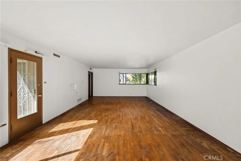 3024 Pine, Riverside, California 92501 home-pic-7