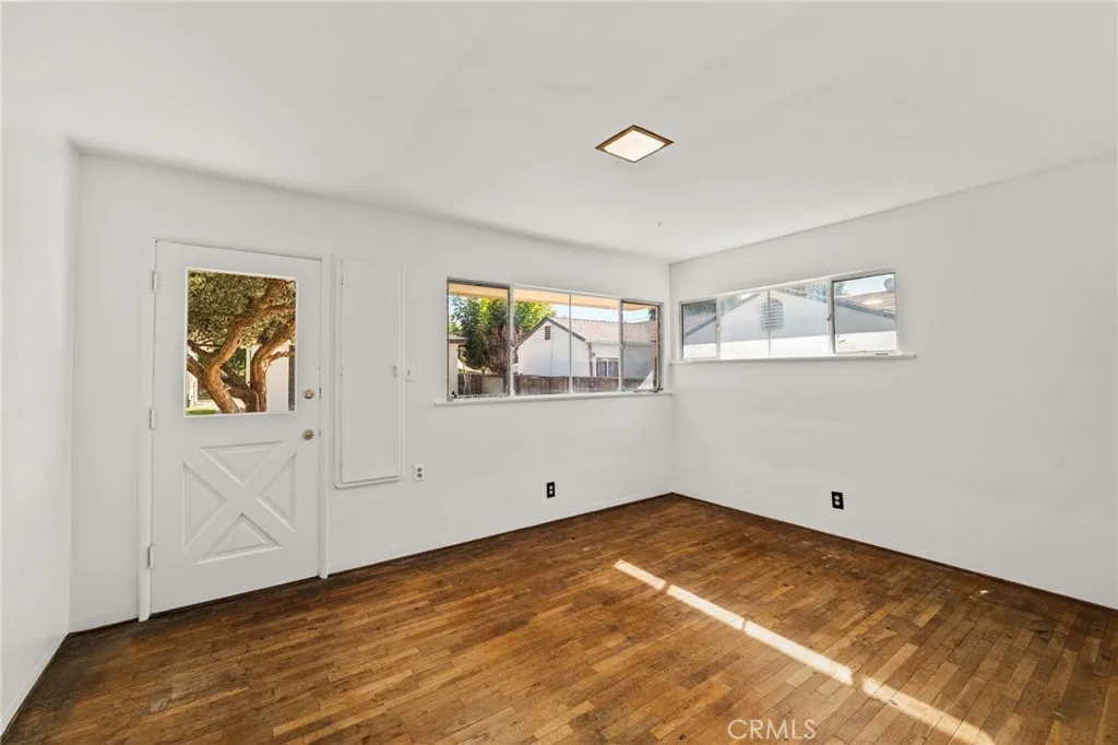 3024 Pine, Riverside, California 92501 home-pic-16
