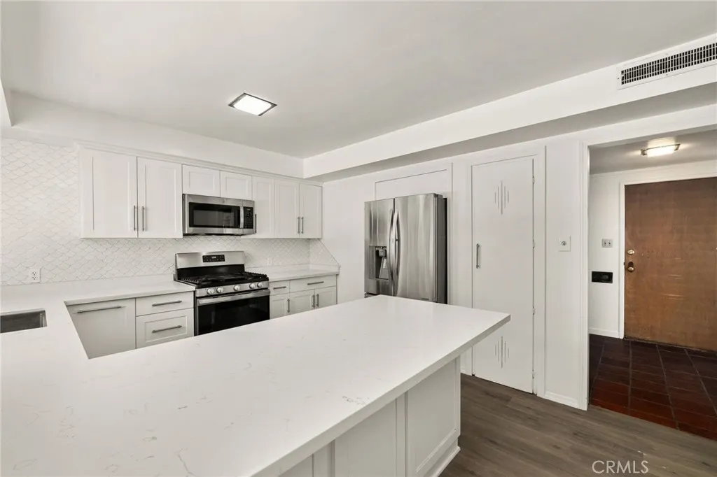 3024 Pine, Riverside, California 92501 home-pic-10