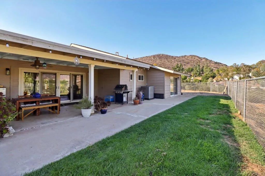 14748 Quail Haven Lane, El Cajon, California 92019 home-pic-38