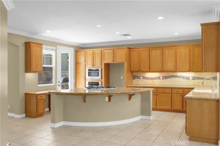 3795 Carson, Yorba Linda, California 92886