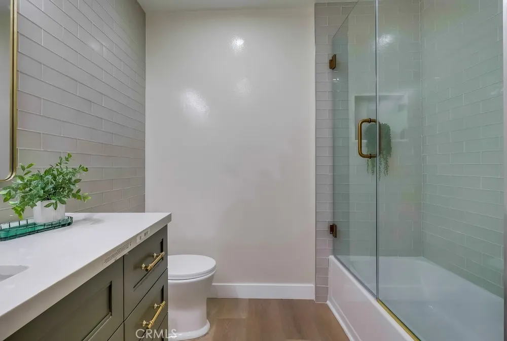 18733 Holmes Avenue, Cerritos, California 90703 home-pic-39
