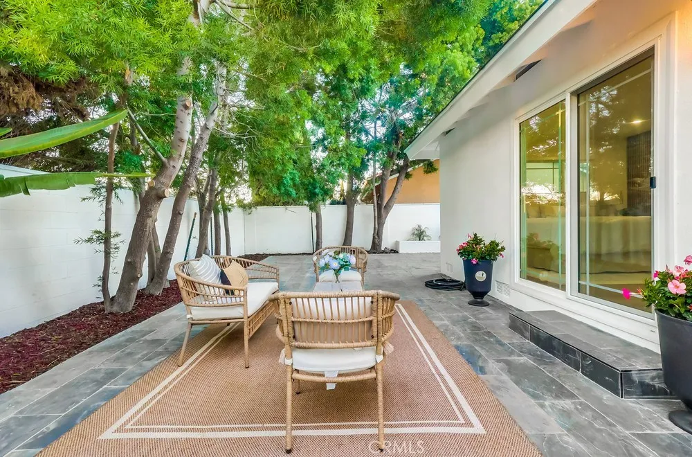 18733 Holmes Avenue, Cerritos, California 90703 home-pic-46