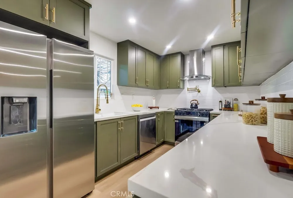 18733 Holmes Avenue, Cerritos, California 90703 home-pic-20