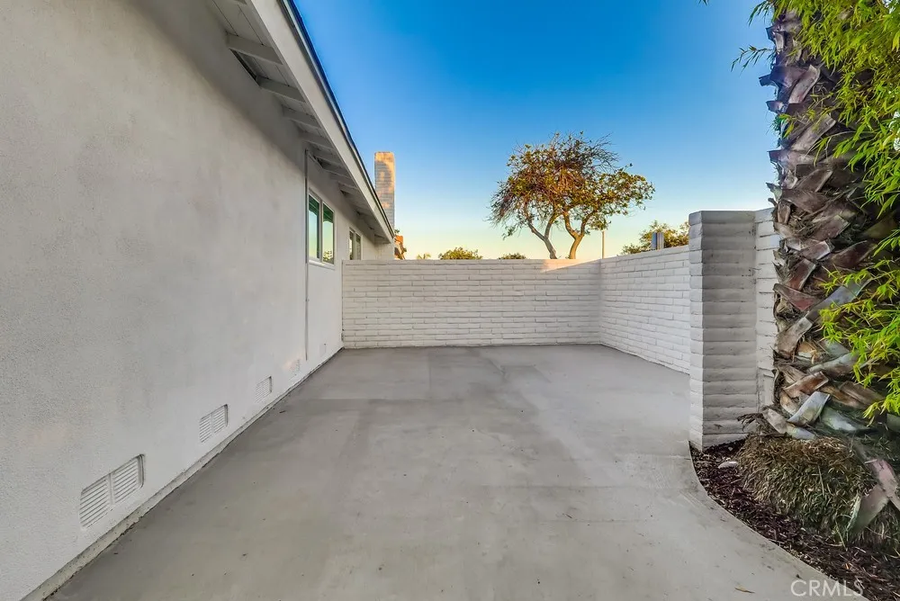18733 Holmes Avenue, Cerritos, California 90703 home-pic-50