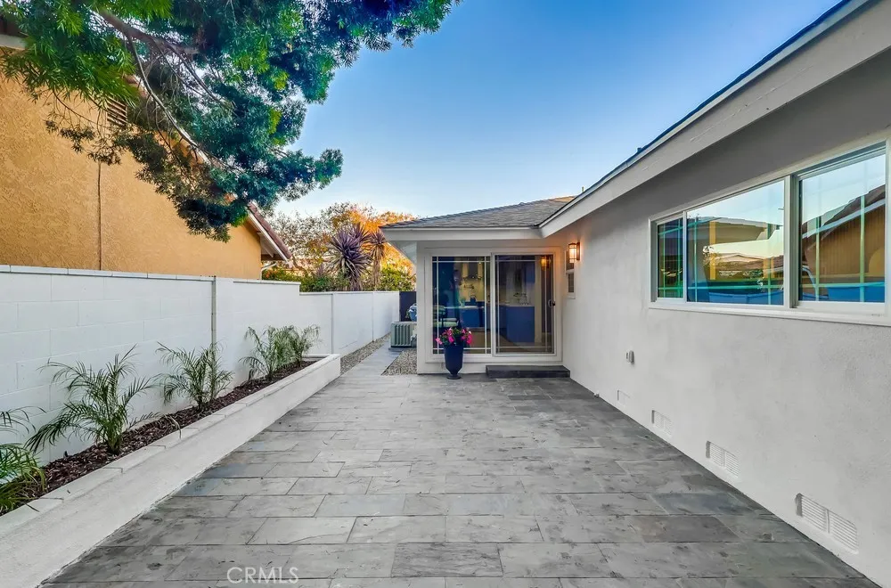 18733 Holmes Avenue, Cerritos, California 90703 home-pic-42