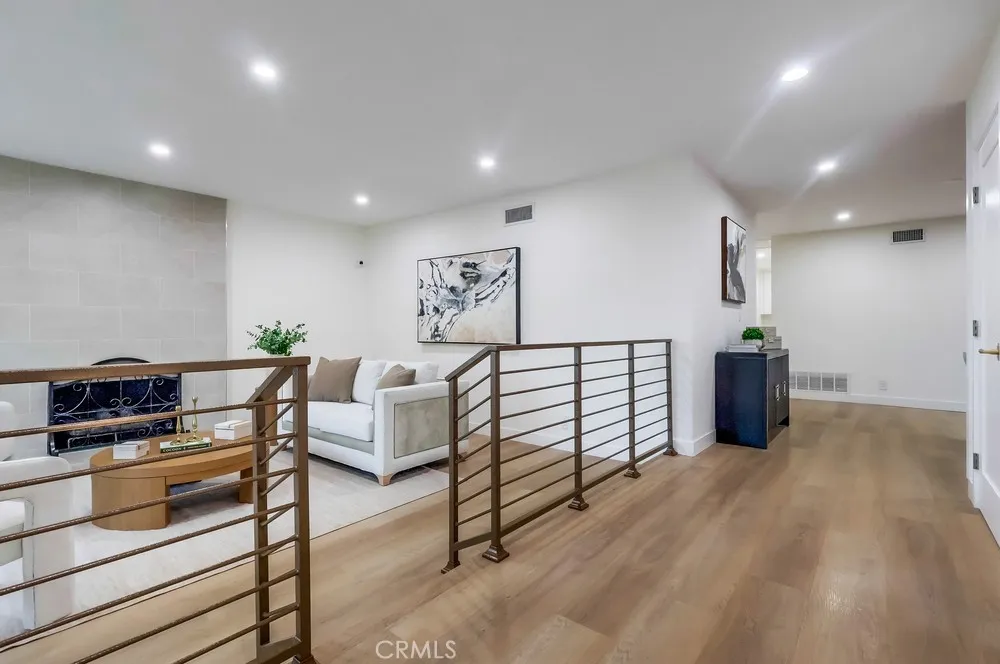 18733 Holmes Avenue, Cerritos, California 90703 home-pic-7