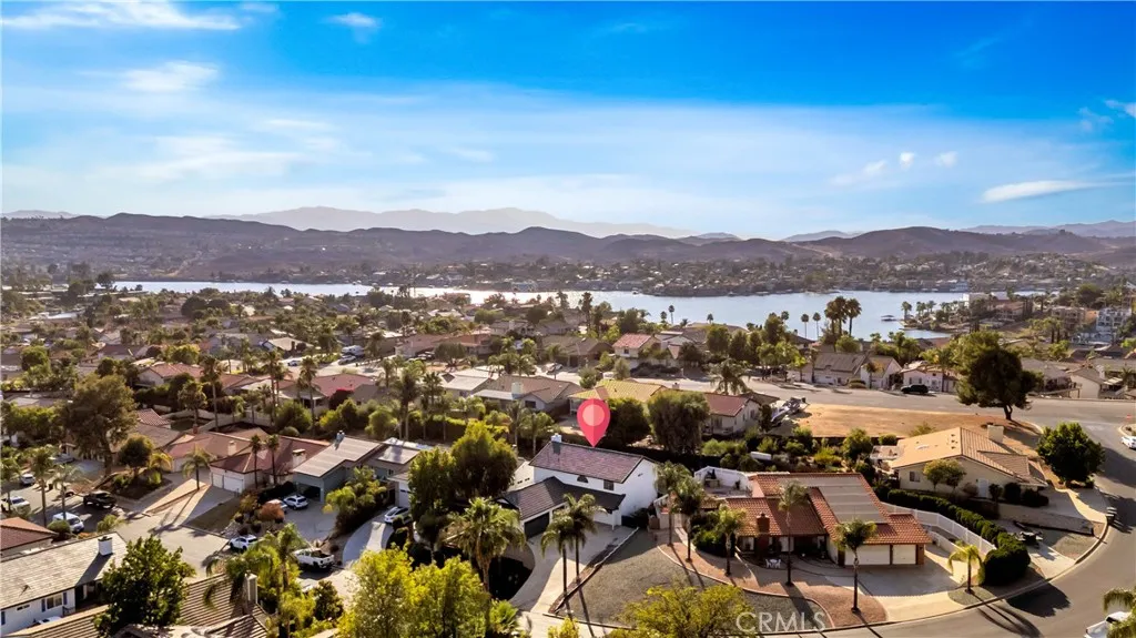 29707 Yellow Gold Drive, Canyon Lake, California 92587 home-pic-49