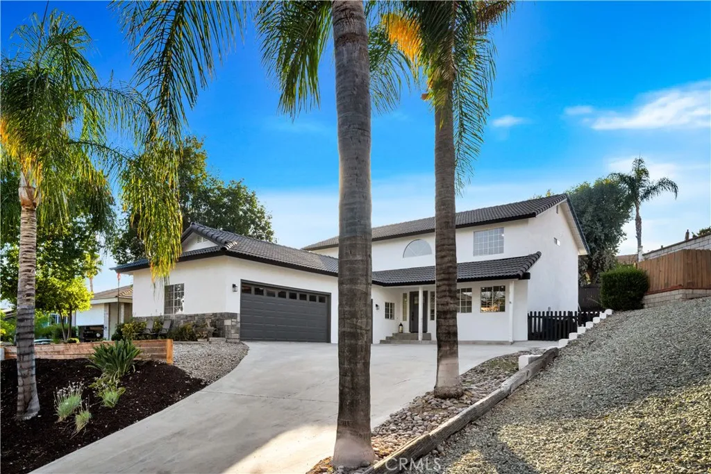 29707 Yellow Gold Drive, Canyon Lake, California 92587 home-pic-1
