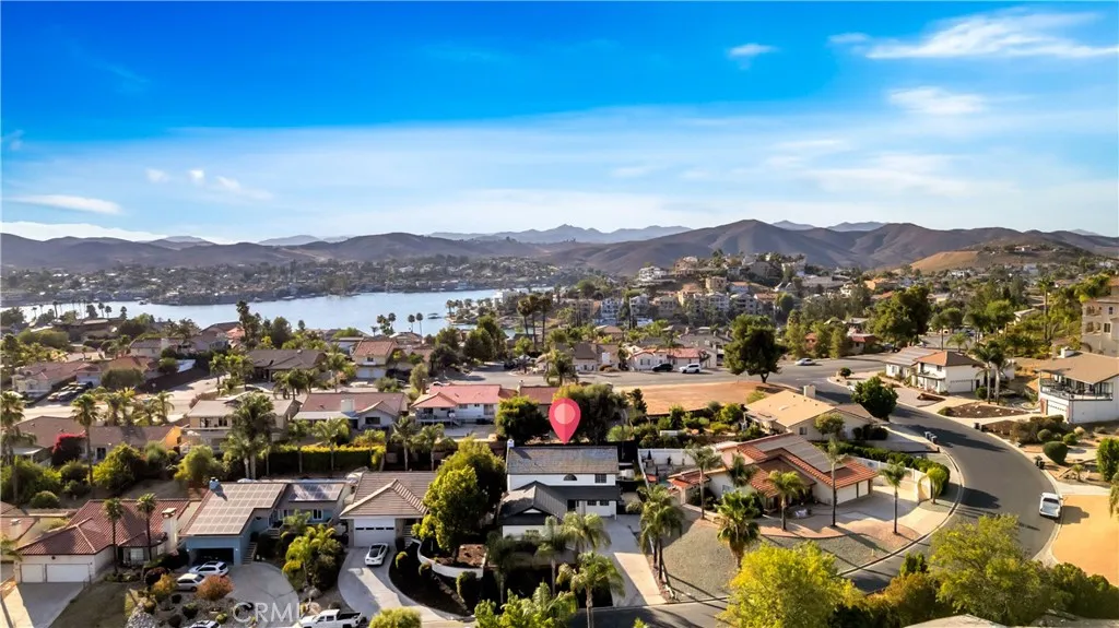 29707 Yellow Gold Drive, Canyon Lake, California 92587 home-pic-50